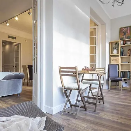 Lucia Appartement *